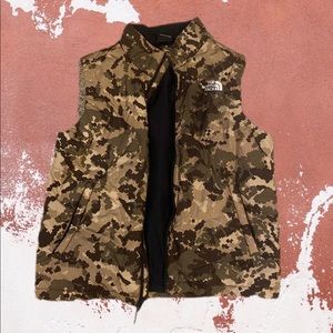 Northface Men’s Medium Camo Vest